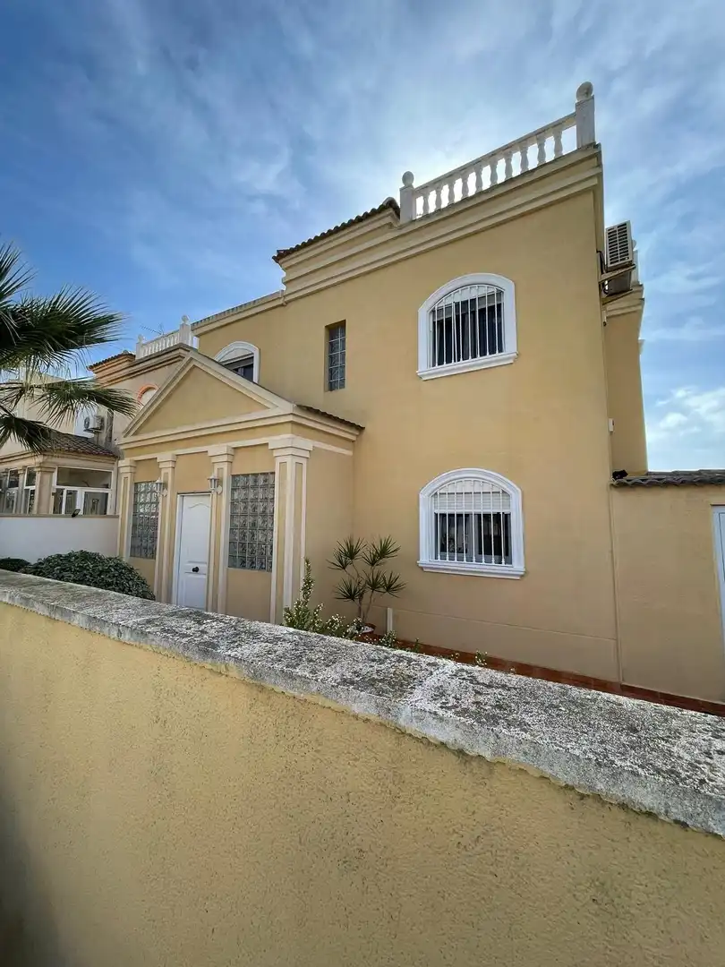 Casa amb jardí en venda a Nueva Torrevieja - Aguas Nuevas, imagen 25