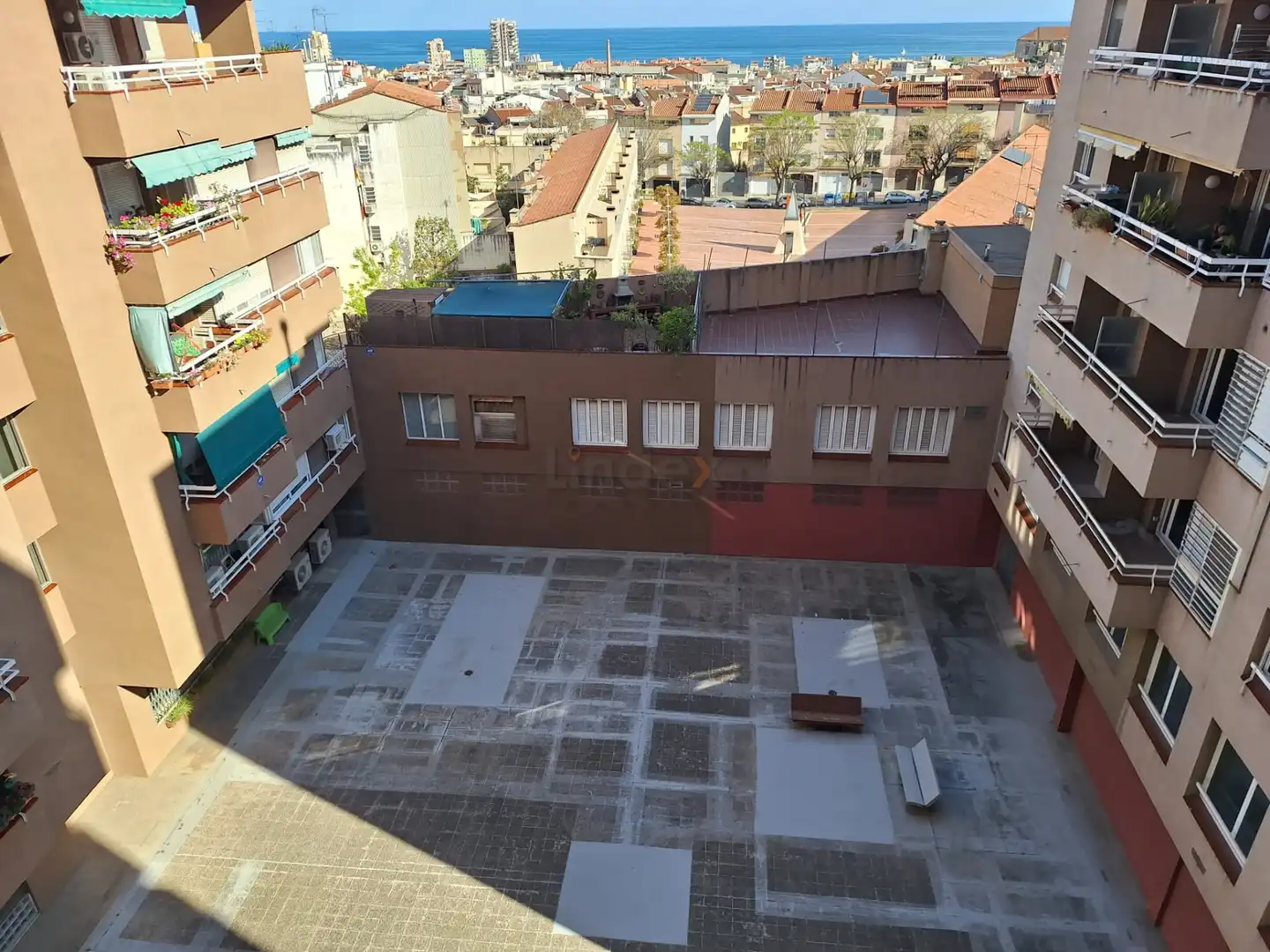Parking de Piso en venta en Mataró con Calefacción, Horno y Balcón