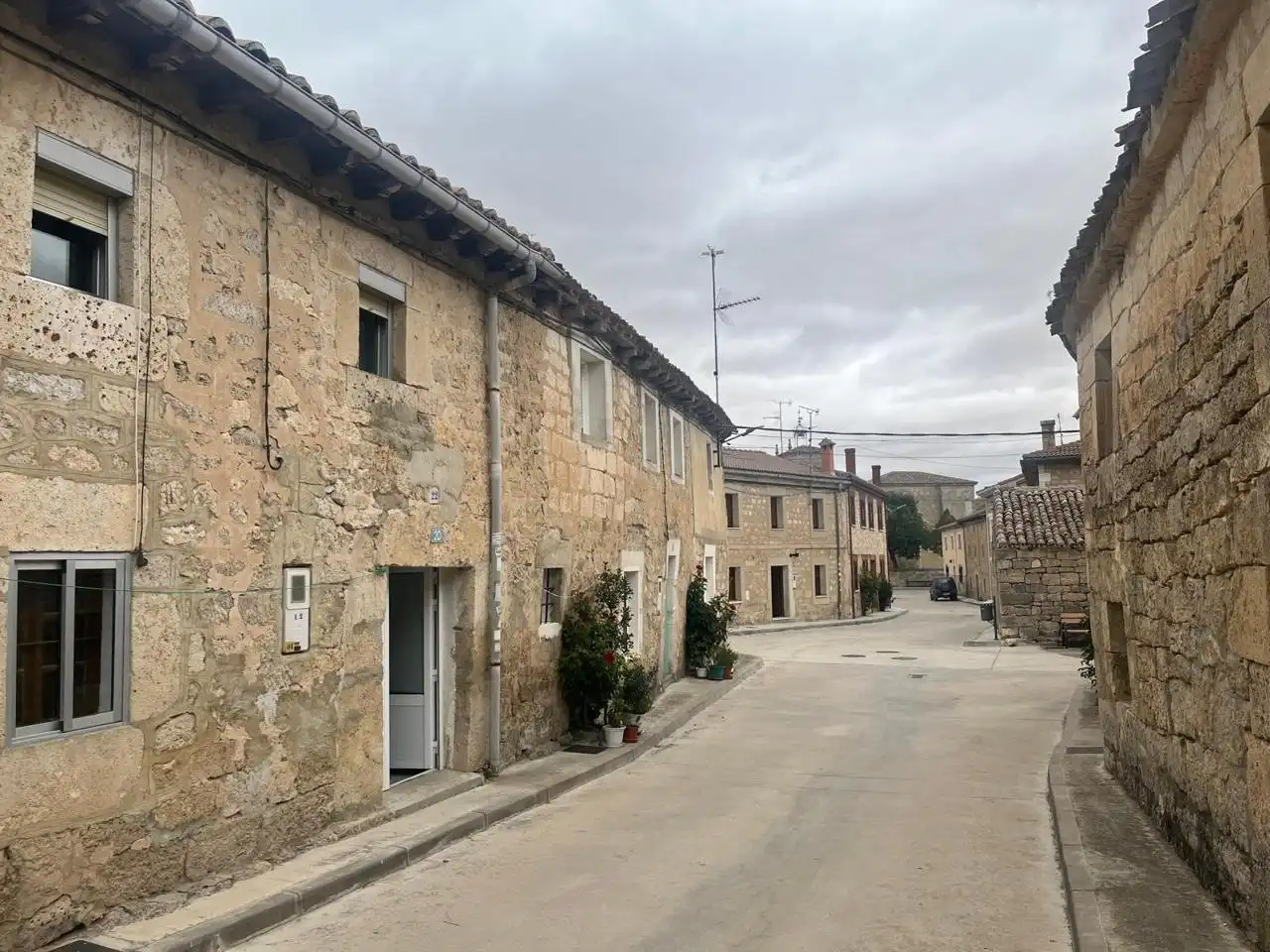 Vista exterior de Casa o chalet en venta en Villanueva de Argaño