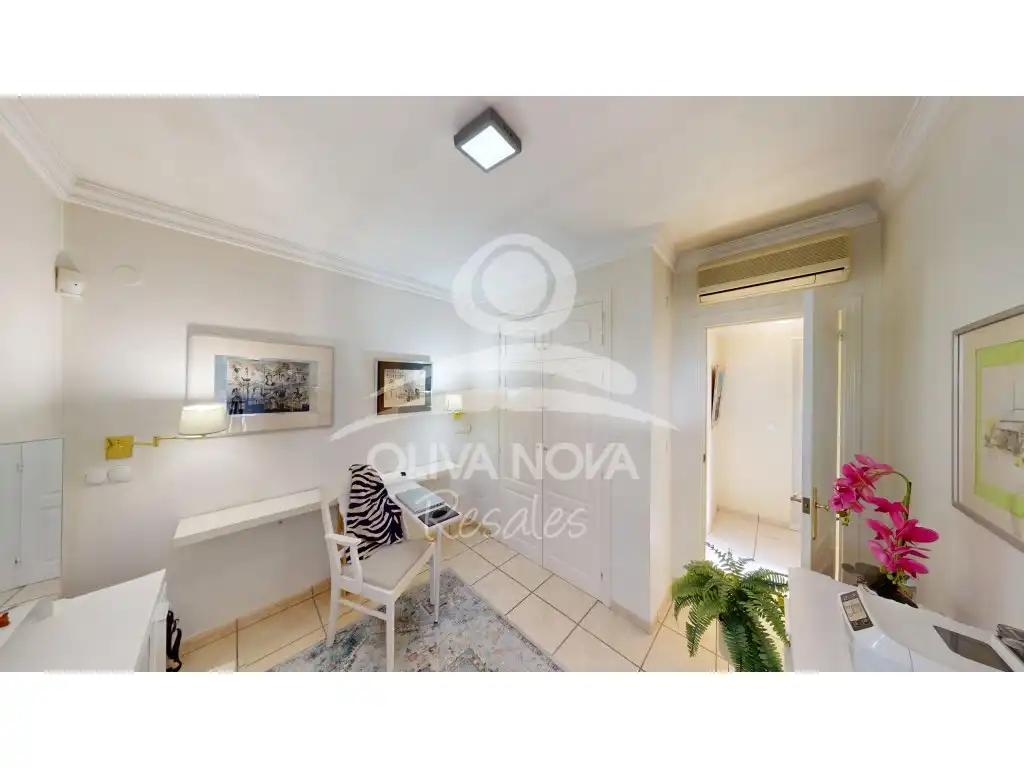 Dormitori de Casa o xalet en venda en Oliva
