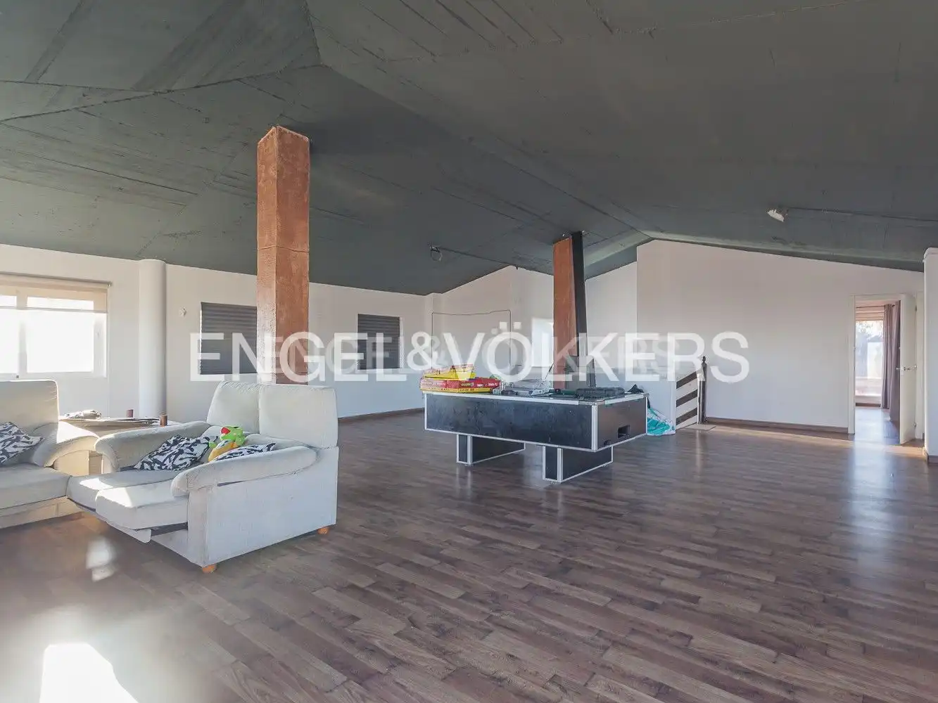 Sala de estar de Casa o chalet en venta en Sant Quirze del Vallès con Aire acondicionado, Calefacción y Jardín privado