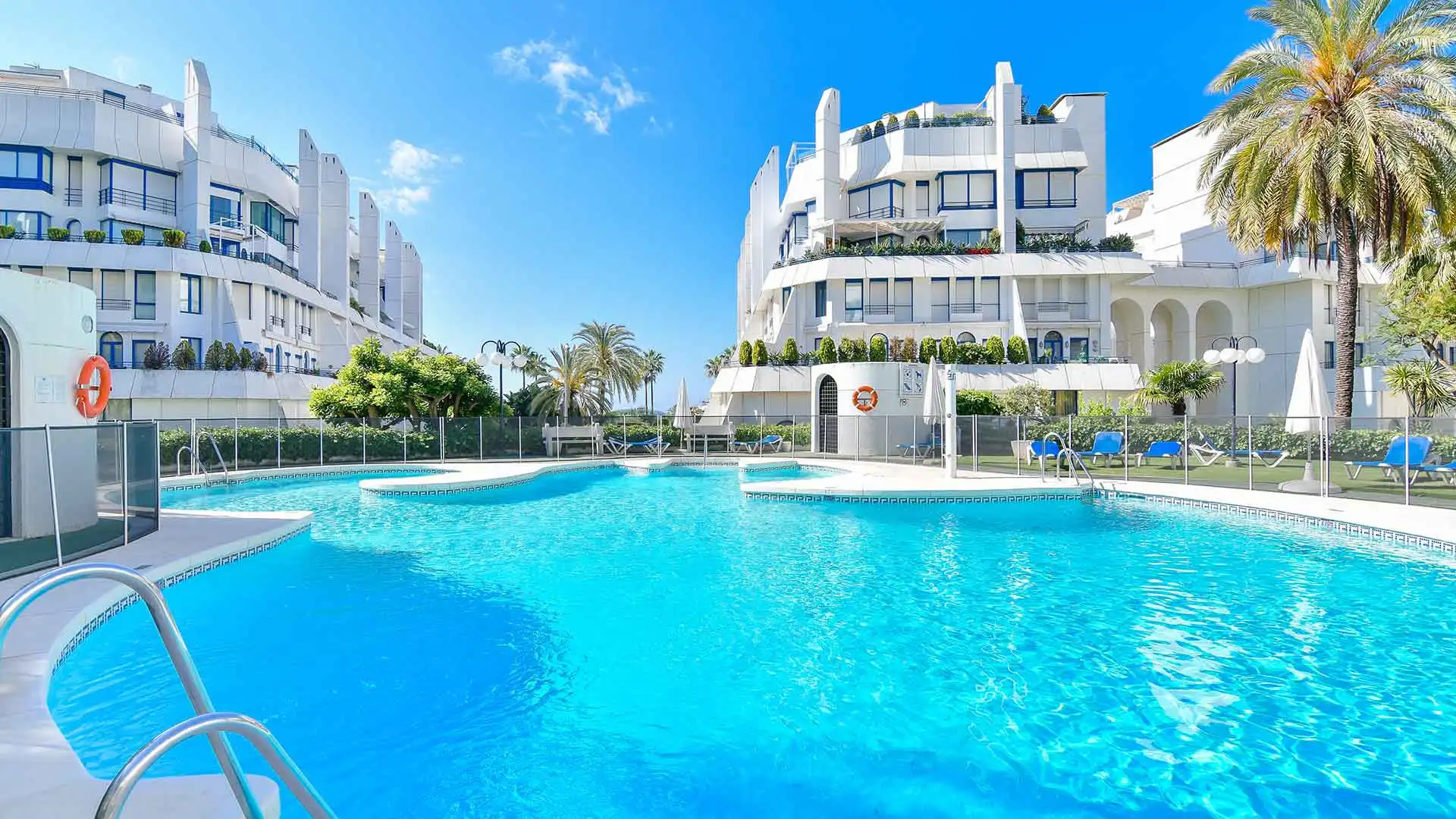 Apartment with pool for sale in RAMON GOMEZ DE LA SERNA 23, imagen 4