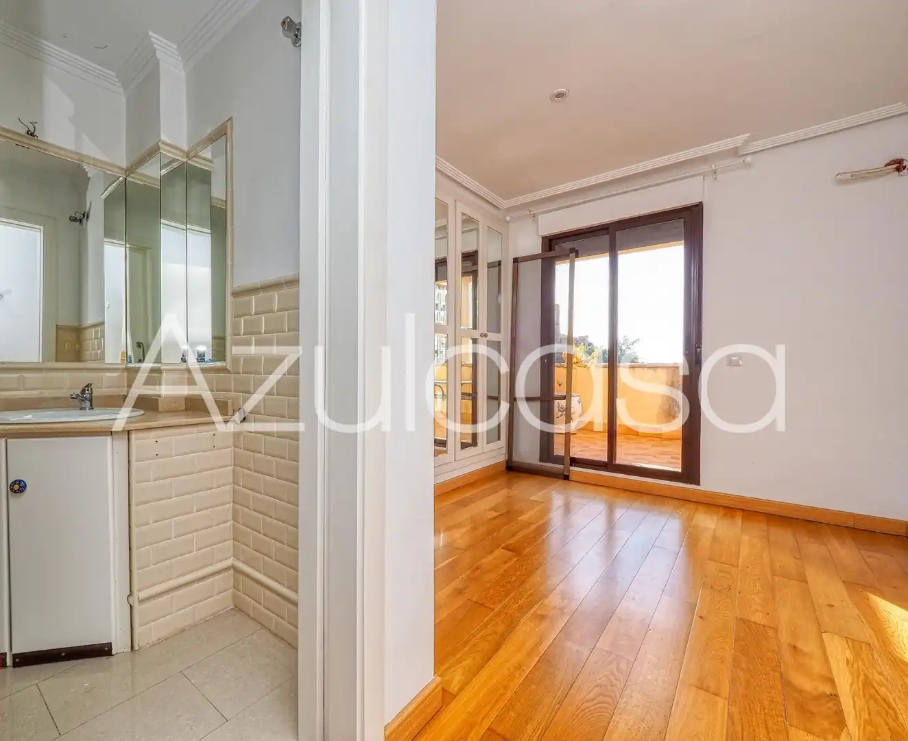 Dormitori de Àtic en venda en Alicante / Alacant amb Aire condicionat, Parquet i Terrassa