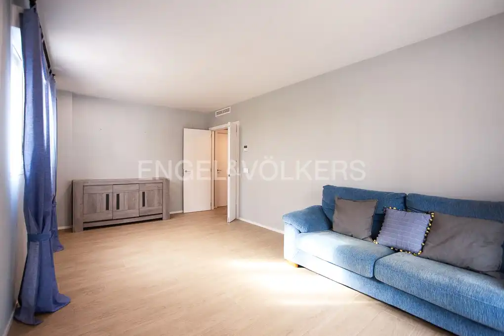 Living room of Apartments for sale in Castellón de la Plana / Castelló de la Plana  with Air Conditioner, Heating and Storage room