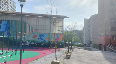 Foto 2 de Piso en venta en Calle Lozoño, Otxarkoaga, Bilbao