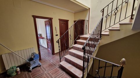 SE VENDE CASA SEMINUEVA AL LADO DE LA PLAZA ANDALUCIA