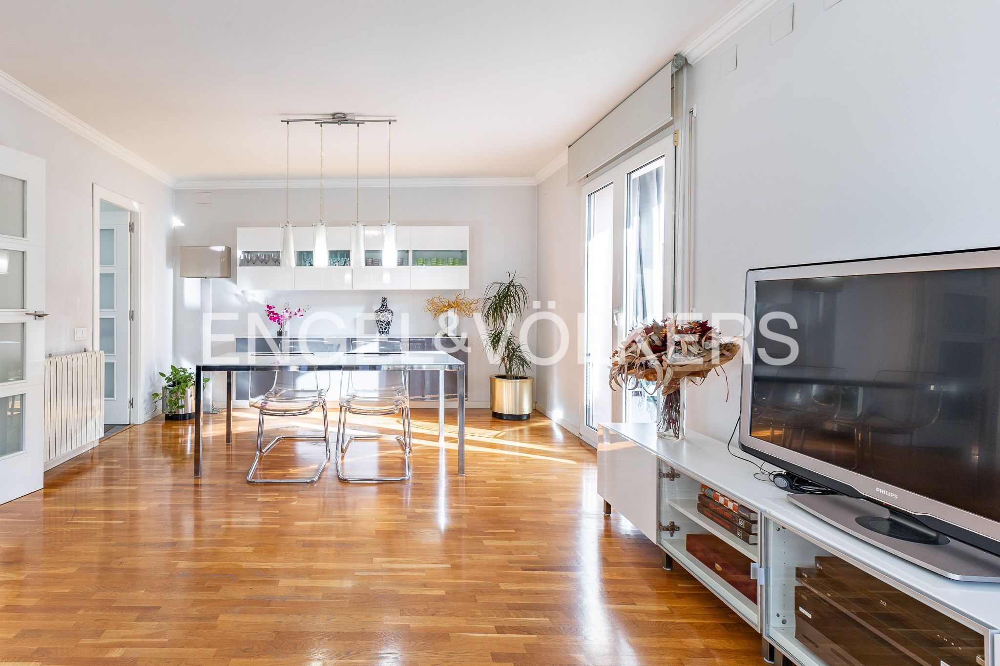 Sala d'estar de Apartament en venda en Sant Cugat del Vallès amb Aire condicionat, Calefacció i Terrassa