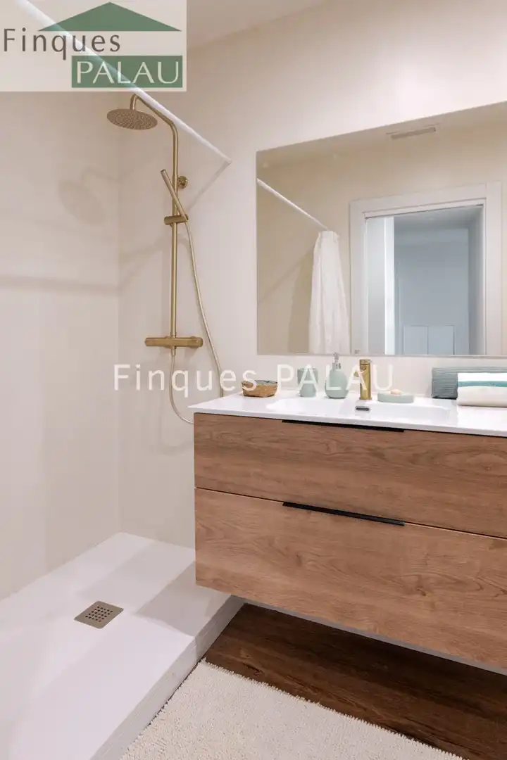 Baño de Piso en venta en Sant Just Desvern con Aire acondicionado, Calefacción y Terraza