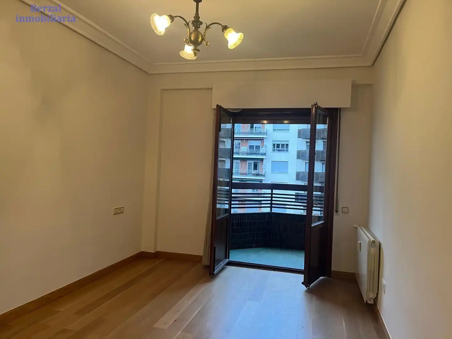 Bedroom of Flat for rent in  Logroño  with Heating, Terrace and Storage room