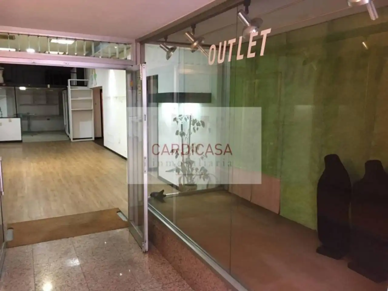 Local comercial en venta en TRAVESÍA DE VIGO, imagen 3