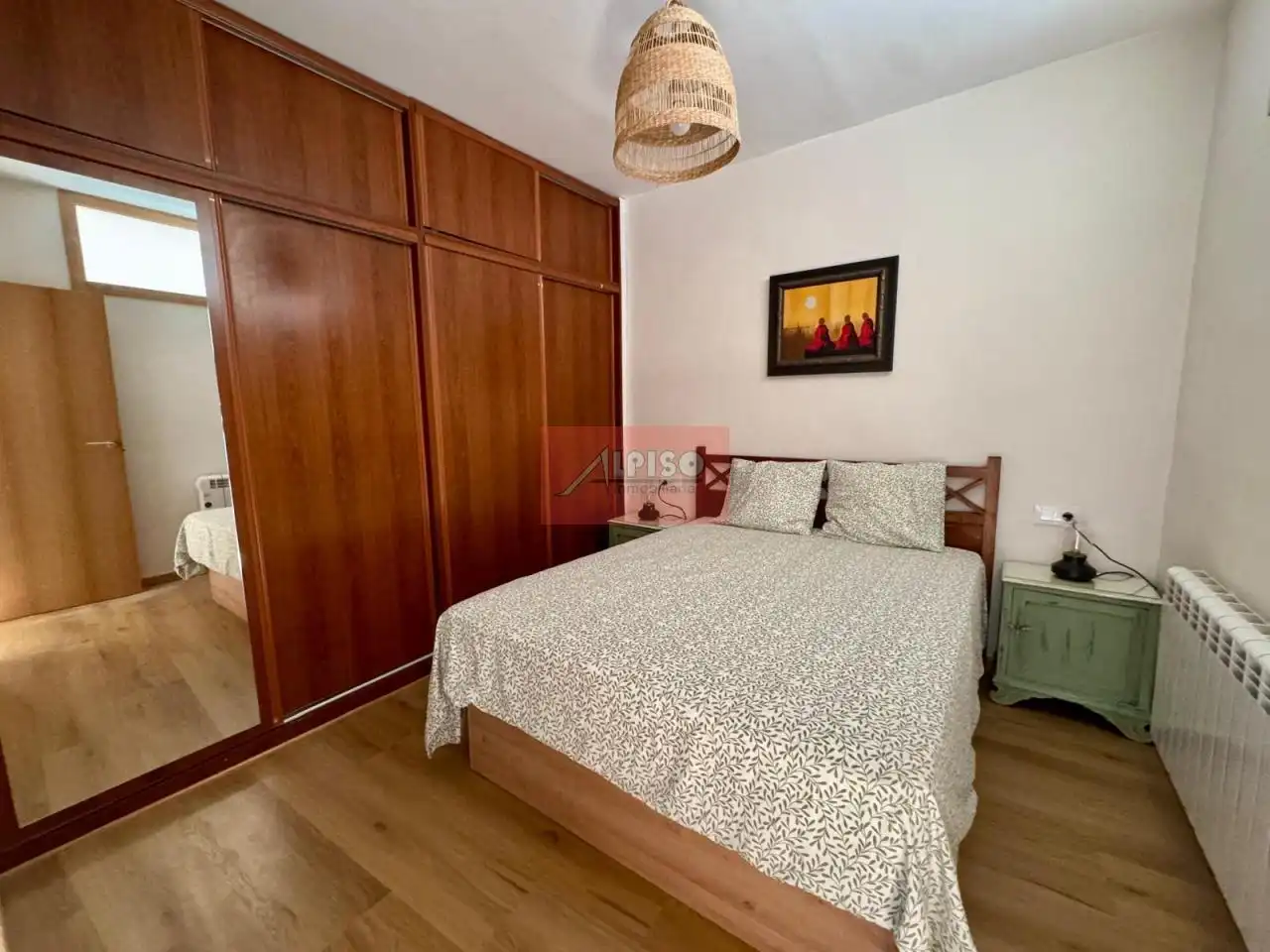 Dormitori de Apartament de lloguer en Ourense Capital  amb Calefacció i Moblat