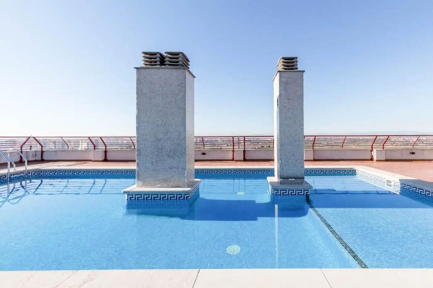 Piscina de Apartamento de alquiler en Valencia con Aire acondicionado, Calefacción y Amueblado