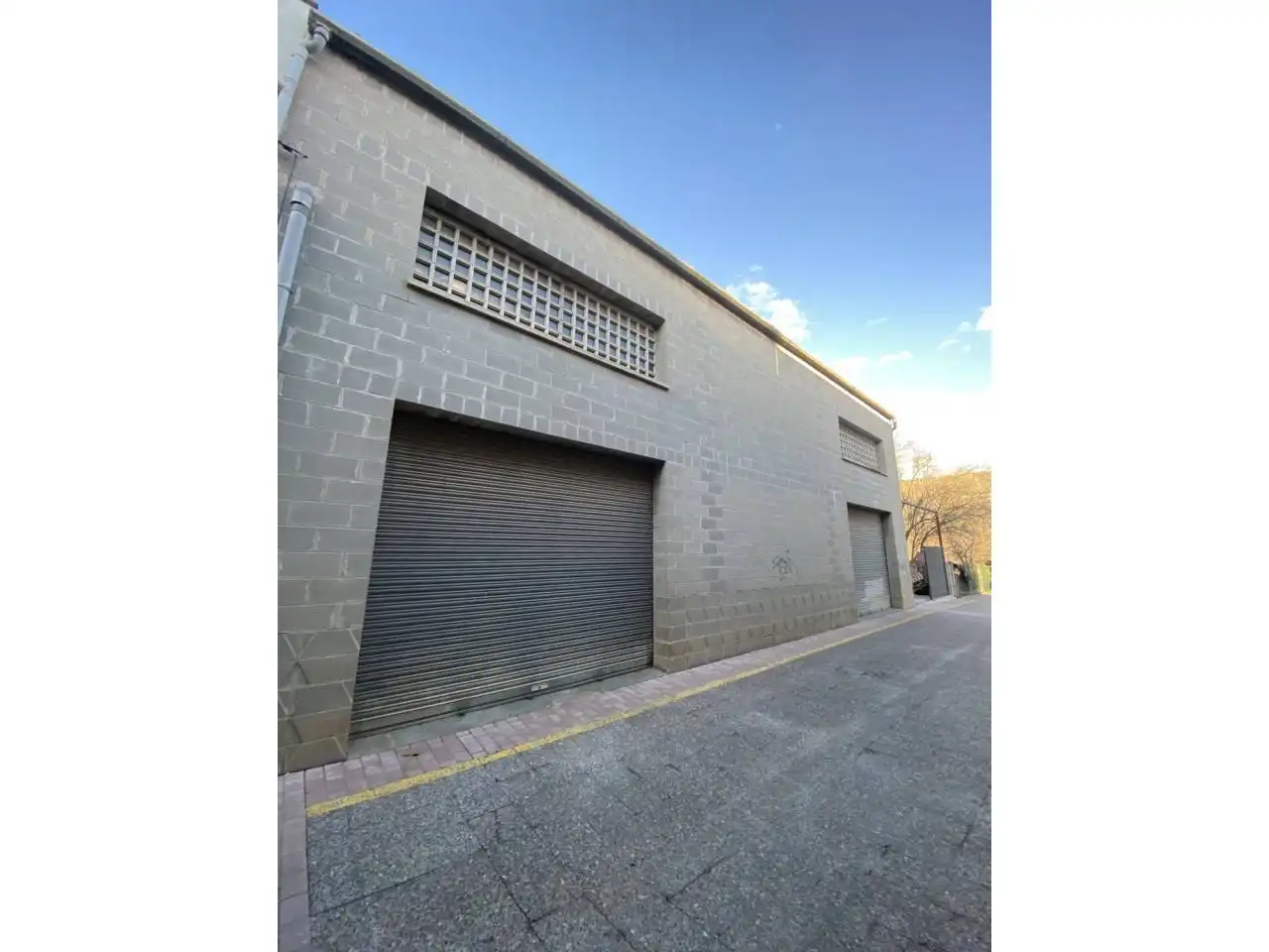 Nave industrial en venta en Sarrià de Ter
