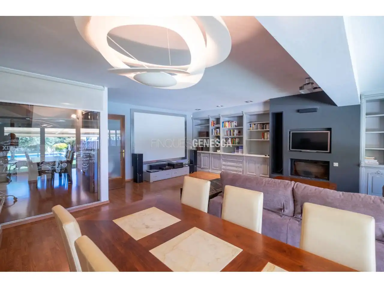 Sala de estar de Casa o chalet en venta en Matadepera con Calefacción, Jardín privado y Parquet