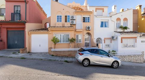Foto 2 de Casa adosada en venta en Avenida Libertad, Huétor Vega, Granada