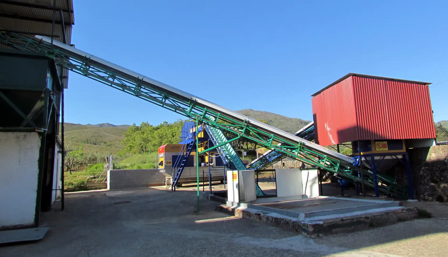 Exterior view of Industrial buildings for sale in Gata