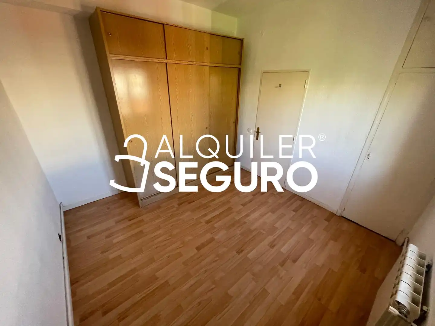 Bedroom of Flat for rent in Madrid  with Air Conditioner, Heating and Terrace