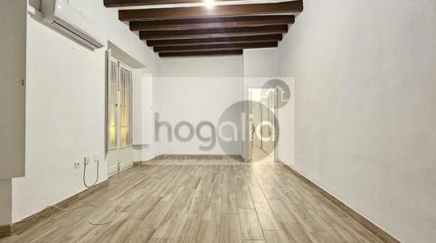 Foto 3 de Piso de alquiler en San Bartolomé, Sevilla