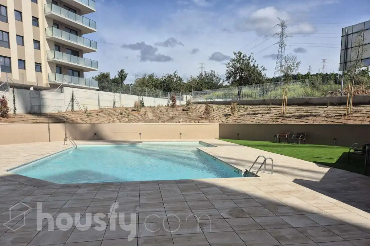 Piscina de Piso de alquiler en Viladecans con Aire acondicionado, Parquet y Trastero
