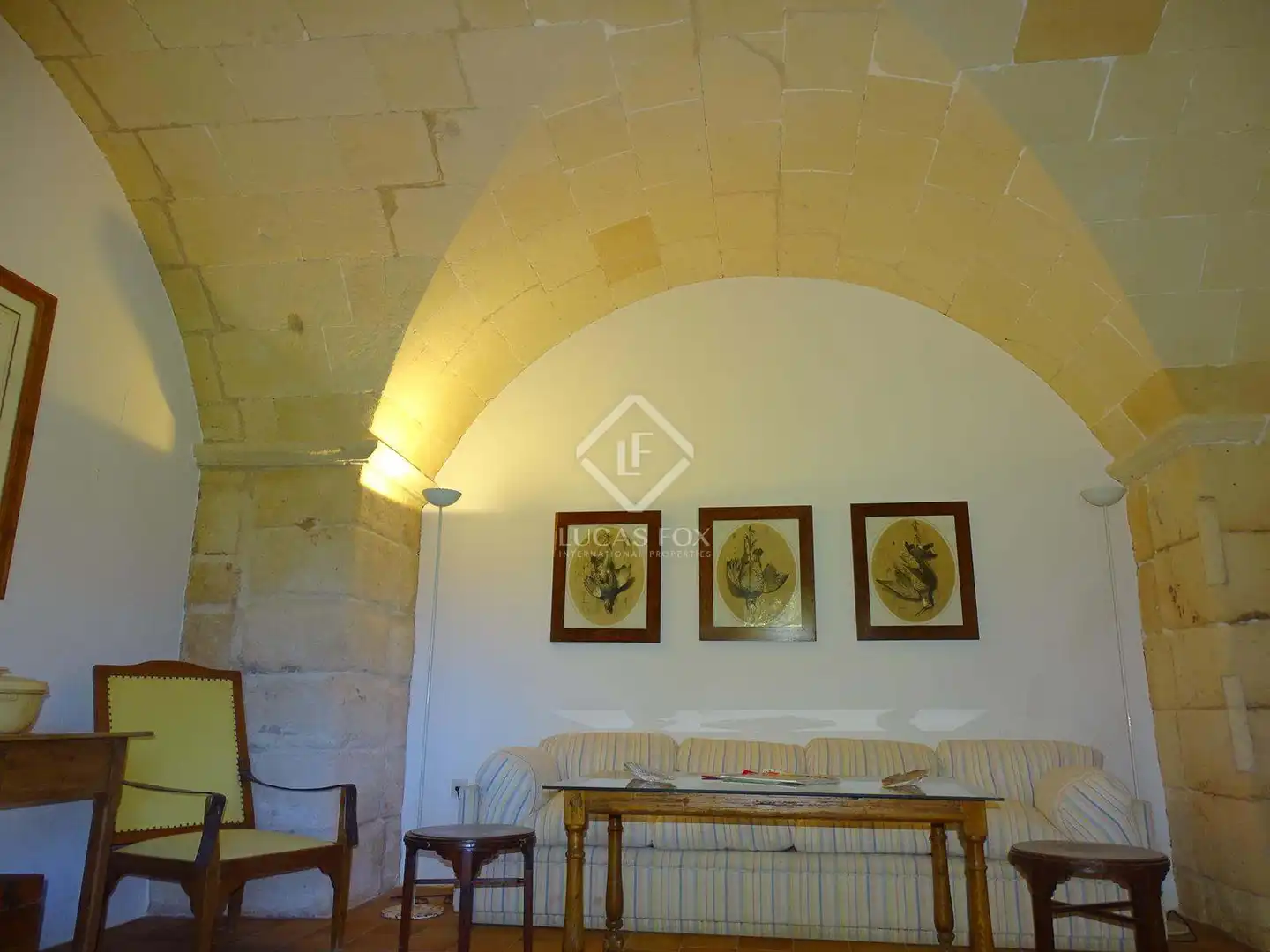 Country homes for sale in Cala Blanca