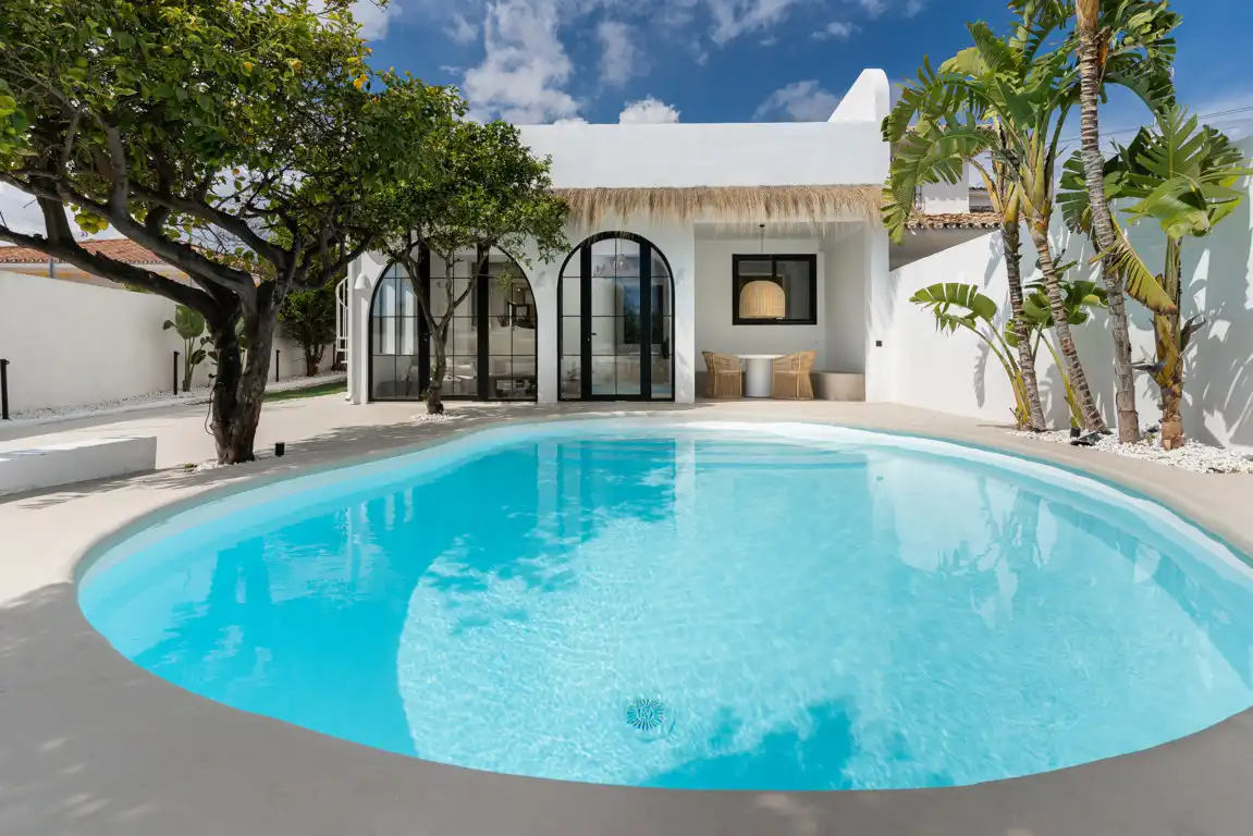 Swimming pool of Detached homes for sale in Torremolinos  with Air Conditioner, Terrace and Swimming Pool