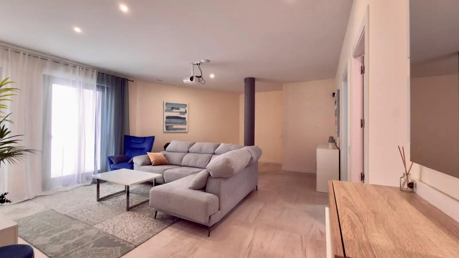 Casa o chalet de alquiler en Calle Londres, 9, Golf Bahía
