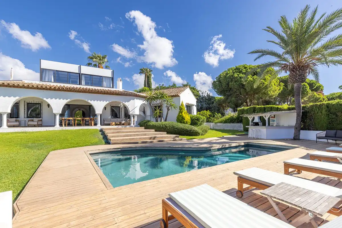 Vista exterior de Casa o xalet en venda en Marbella Centro