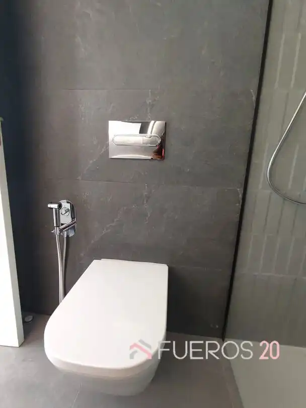 Baño de Casa adosada en venta en Zierbena con Calefacción, Jardín privado y Terraza