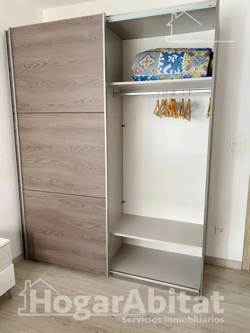 Habitación de Piso en venta en Castellón de la Plana / Castelló de la Plana con Aire acondicionado, Calefacción y Balcón