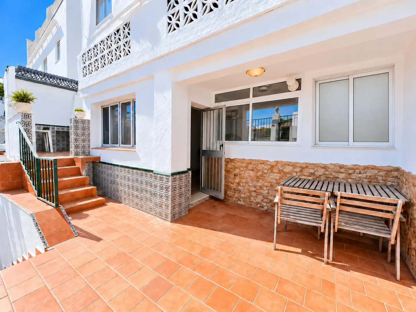 Terraced house with garden for sale in Mijas pueblo