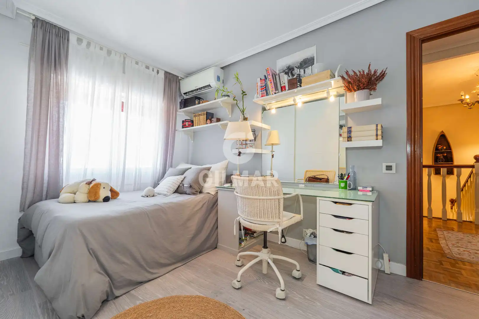 Bedroom of Detached homes for sale in Pozuelo de Alarcón  with Heating, Private garden and Swimming Pool