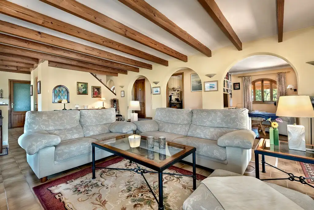 Sala de estar de Finca rústica en venta en Campanet con Aire acondicionado, Jardín privado y Terraza