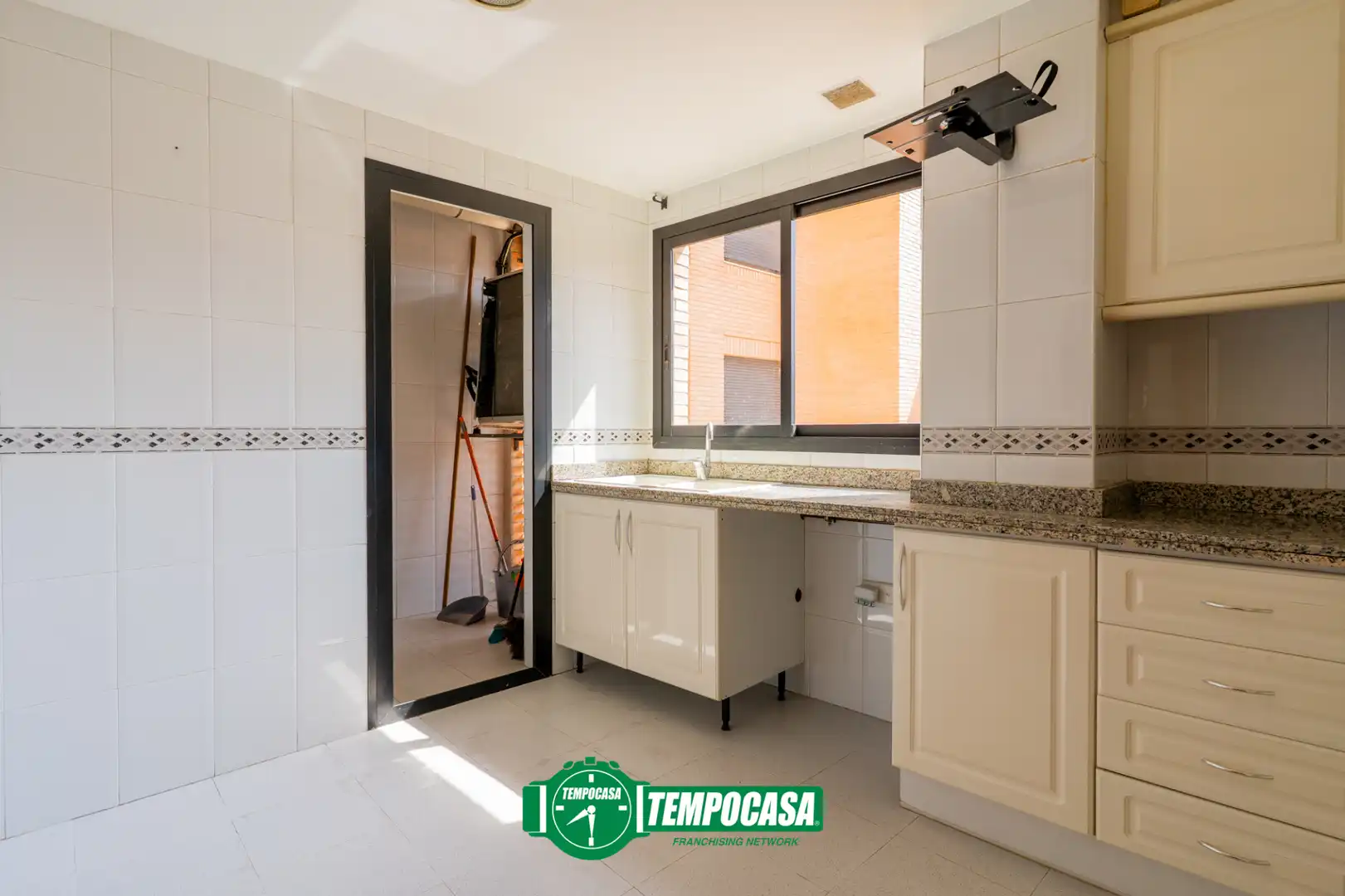 Cocina de Piso en venta en Valencia con Aire acondicionado, Calefacción y Internet