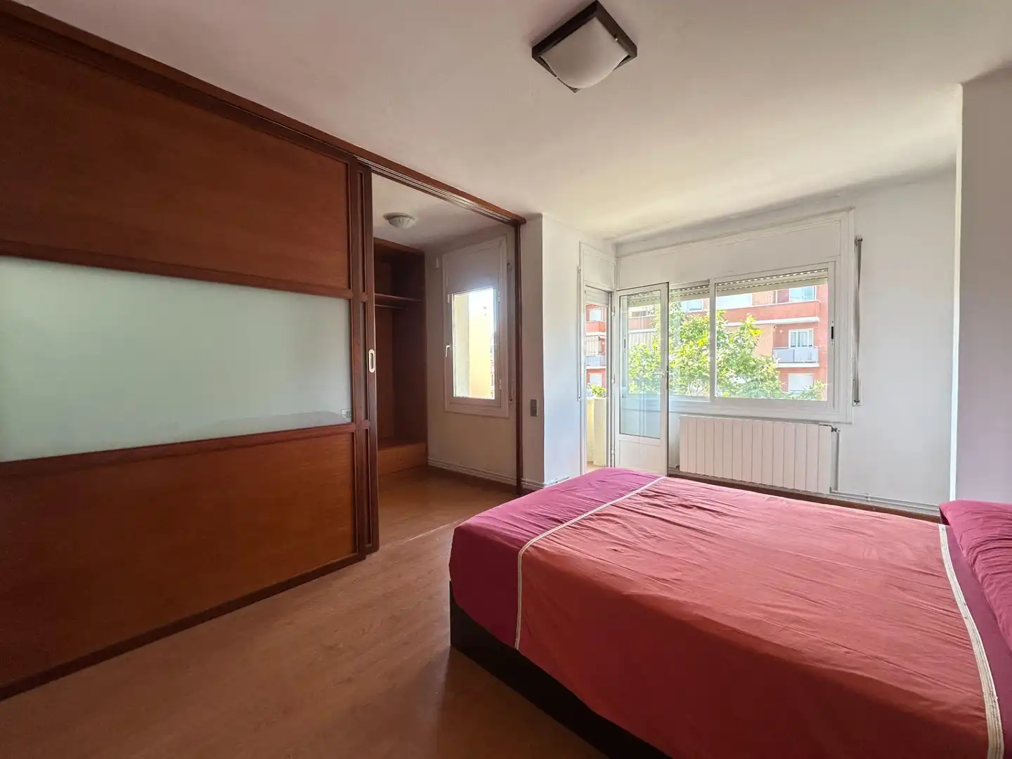 Habitación de Piso en venta en Terrassa con Calefacción, Balcón y Alarma