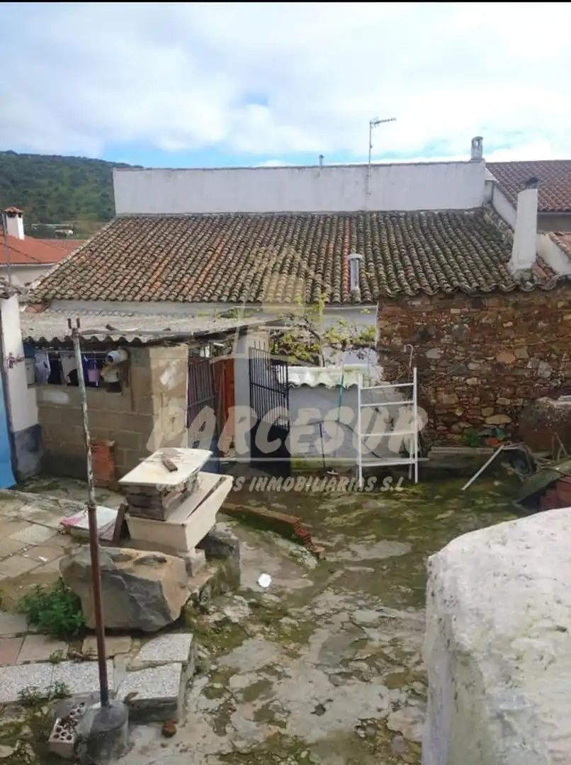 Vista exterior de Casa o chalet en venta en Villanueva del Rey con Jardín privado y Trastero