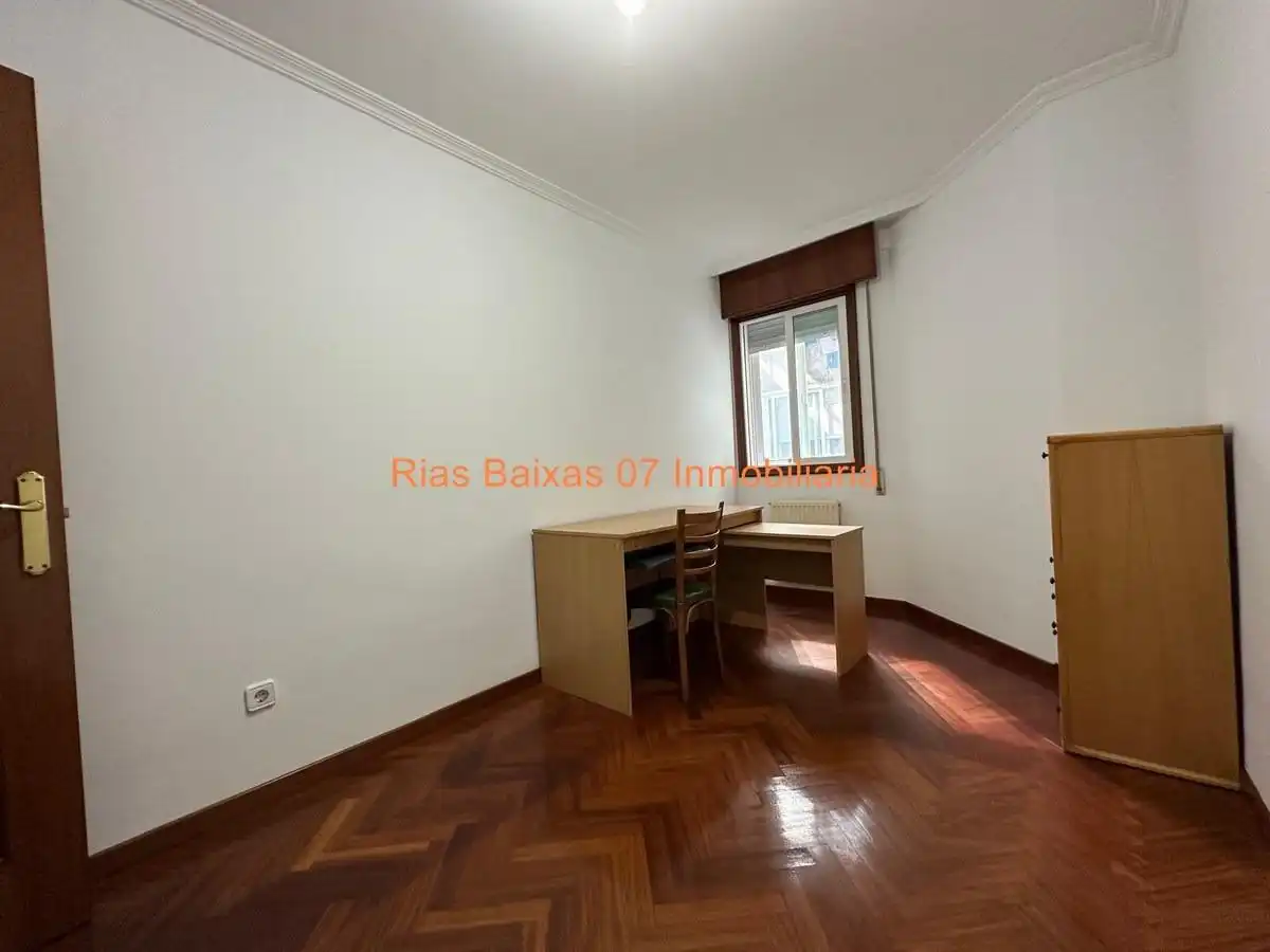 Piso en venta en Vigo  con Calefacción