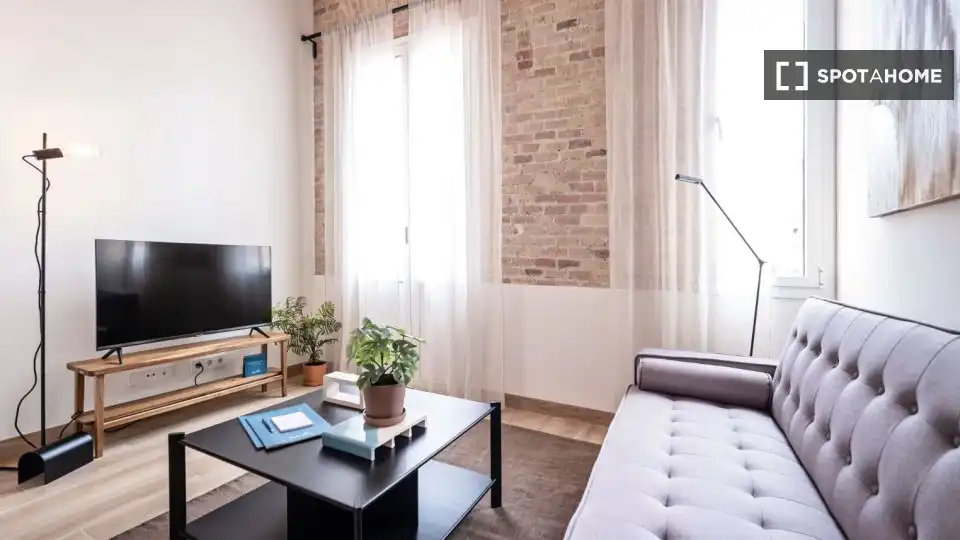 Flat with terrace to rent in Eixample, imagen 2