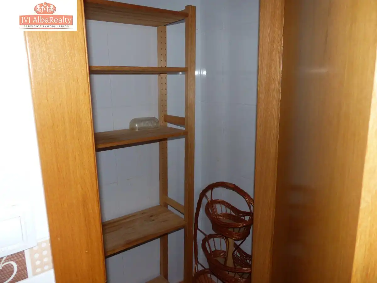 Habitación de Casa adosada en venta en Albacete con Calefacción y Balcón
