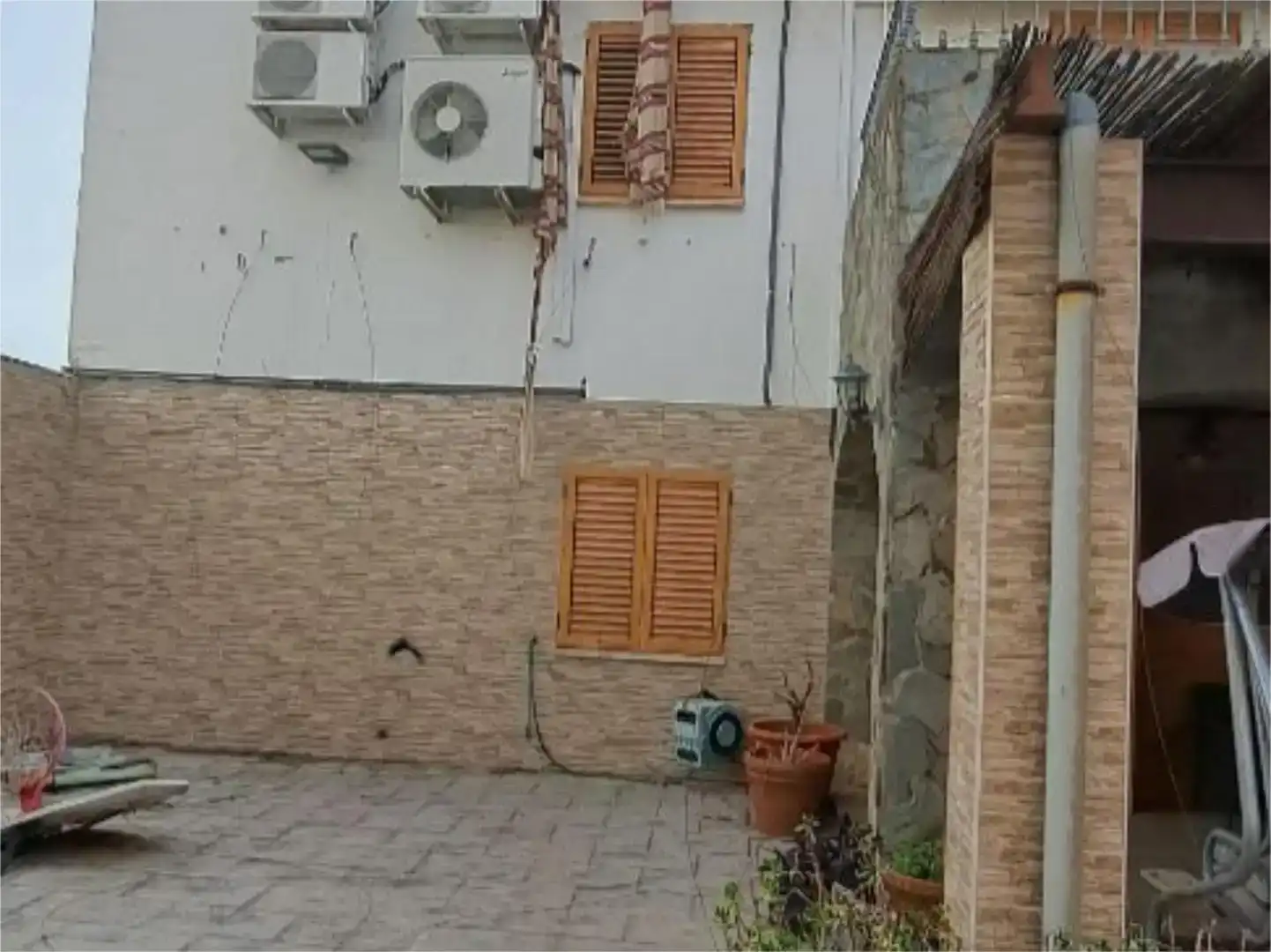 Vista exterior de Pis en venda en Cárcheles amb Aire condicionat, Jardí privat i Traster