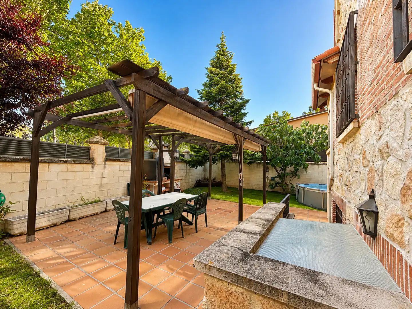 Terrassa de Casa o xalet en venda en Guadarrama amb Calefacció, Jardí privat i Parquet