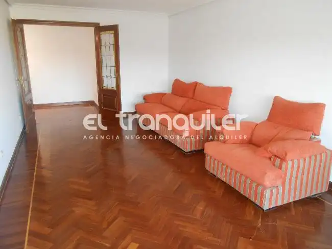 Sala d'estar de Pis de lloguer en Pozuelo de Alarcón amb Aire condicionat, Parquet i Terrassa