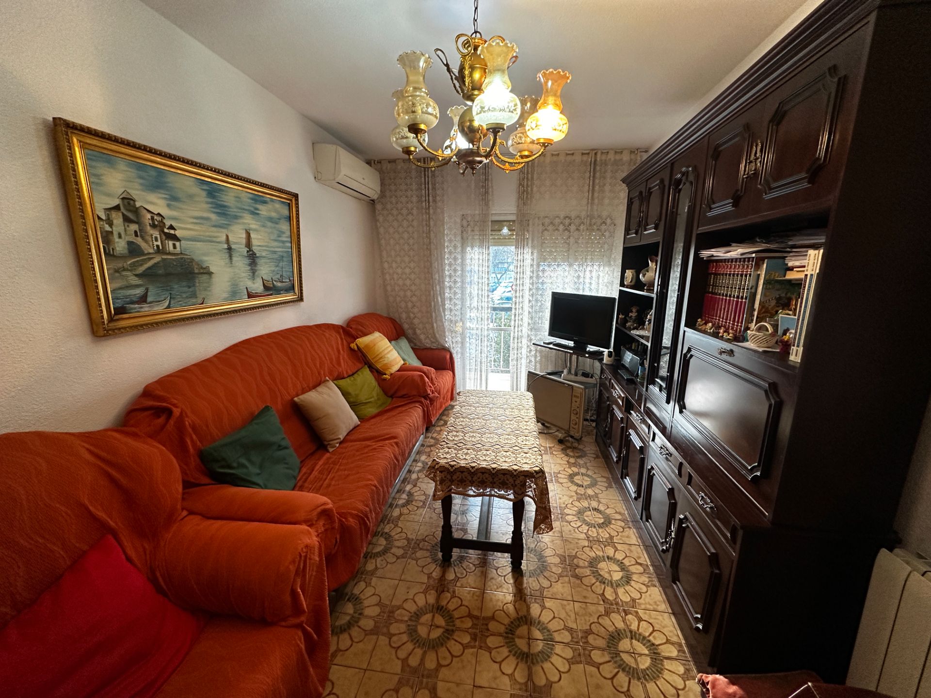 Living room of Flat for sale in Alcalá de Henares  with Air Conditioner, Heating and Terrace