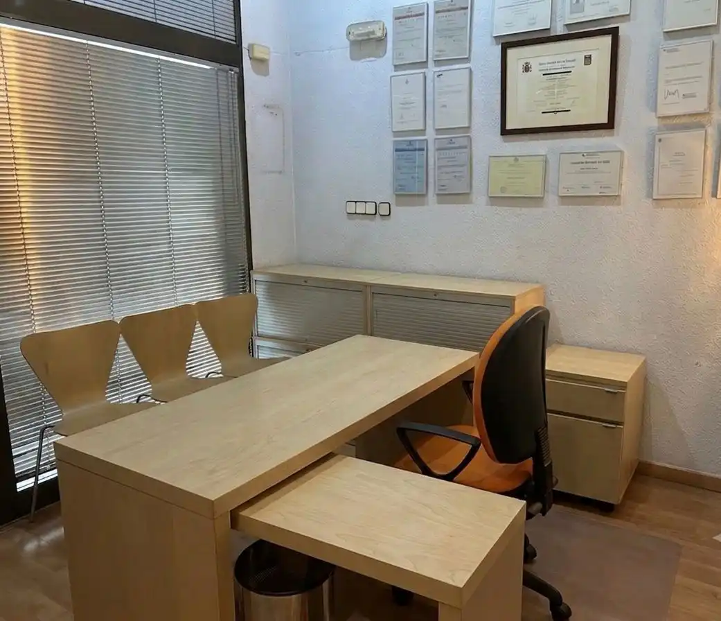 Office for rent in Barcelona  with Air Conditioner, Heating and Furnished