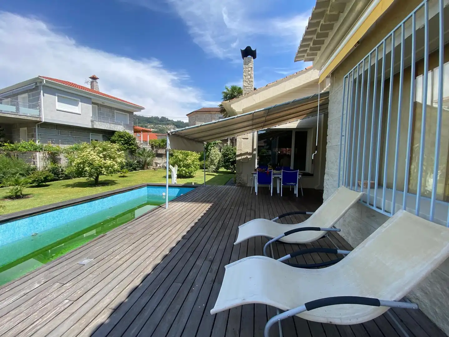 Terrassa de Casa o xalet en venda en Leiro amb Aire condicionat, Calefacció i Jardí privat