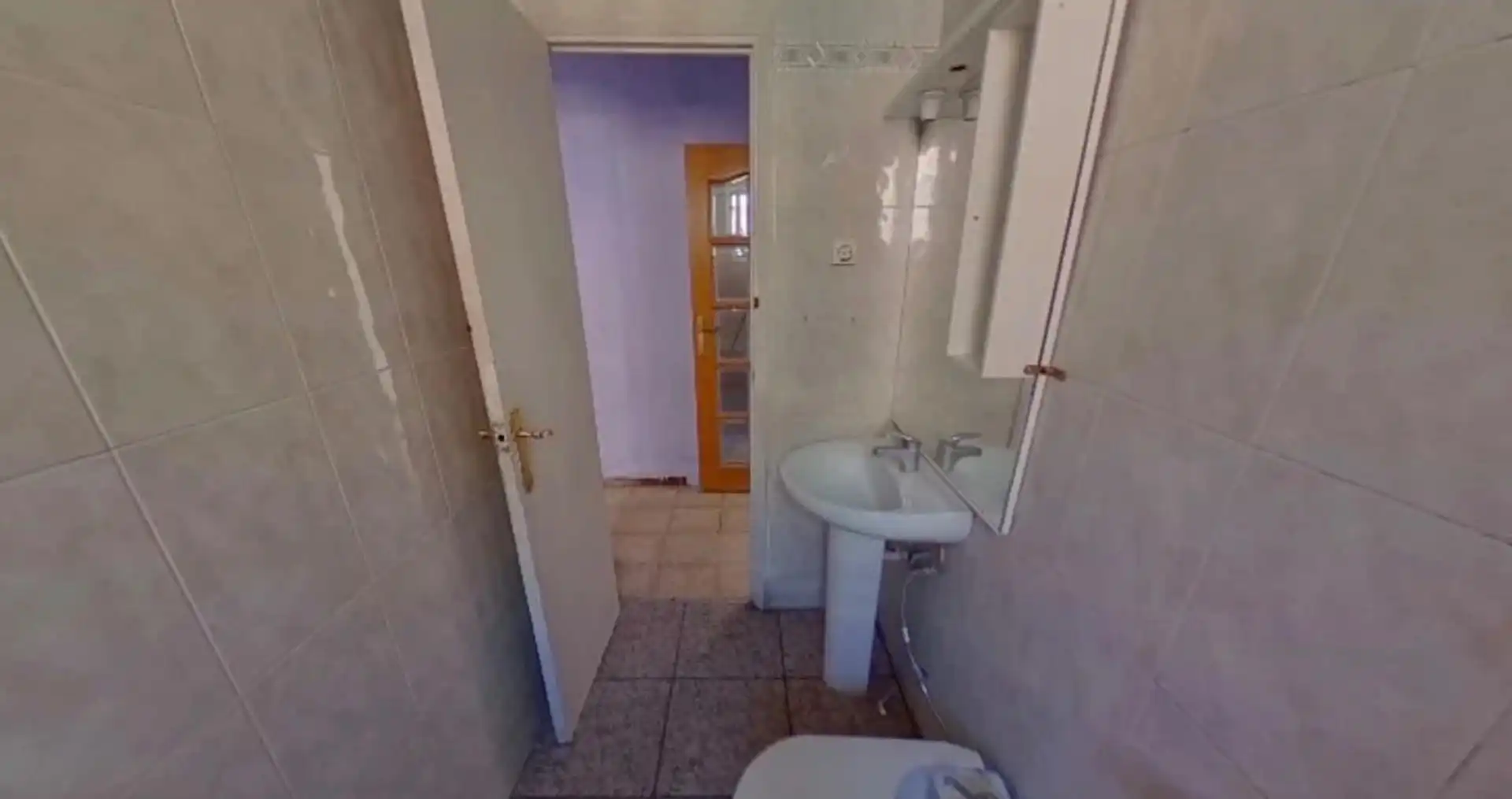 Bathroom of Flat for sale in Badalona