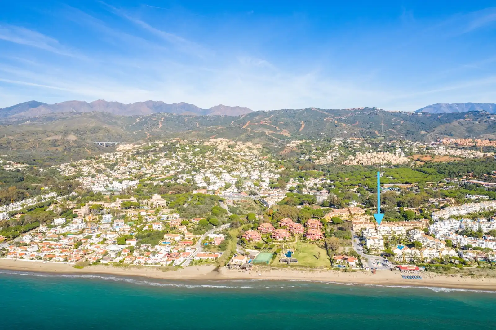 Vista exterior de Dúplex de alquiler en Marbella con Aire acondicionado, Terraza y Amueblado