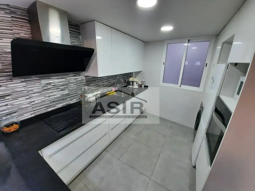 Cuina de Pis de lloguer en Alzira amb Aire condicionat
