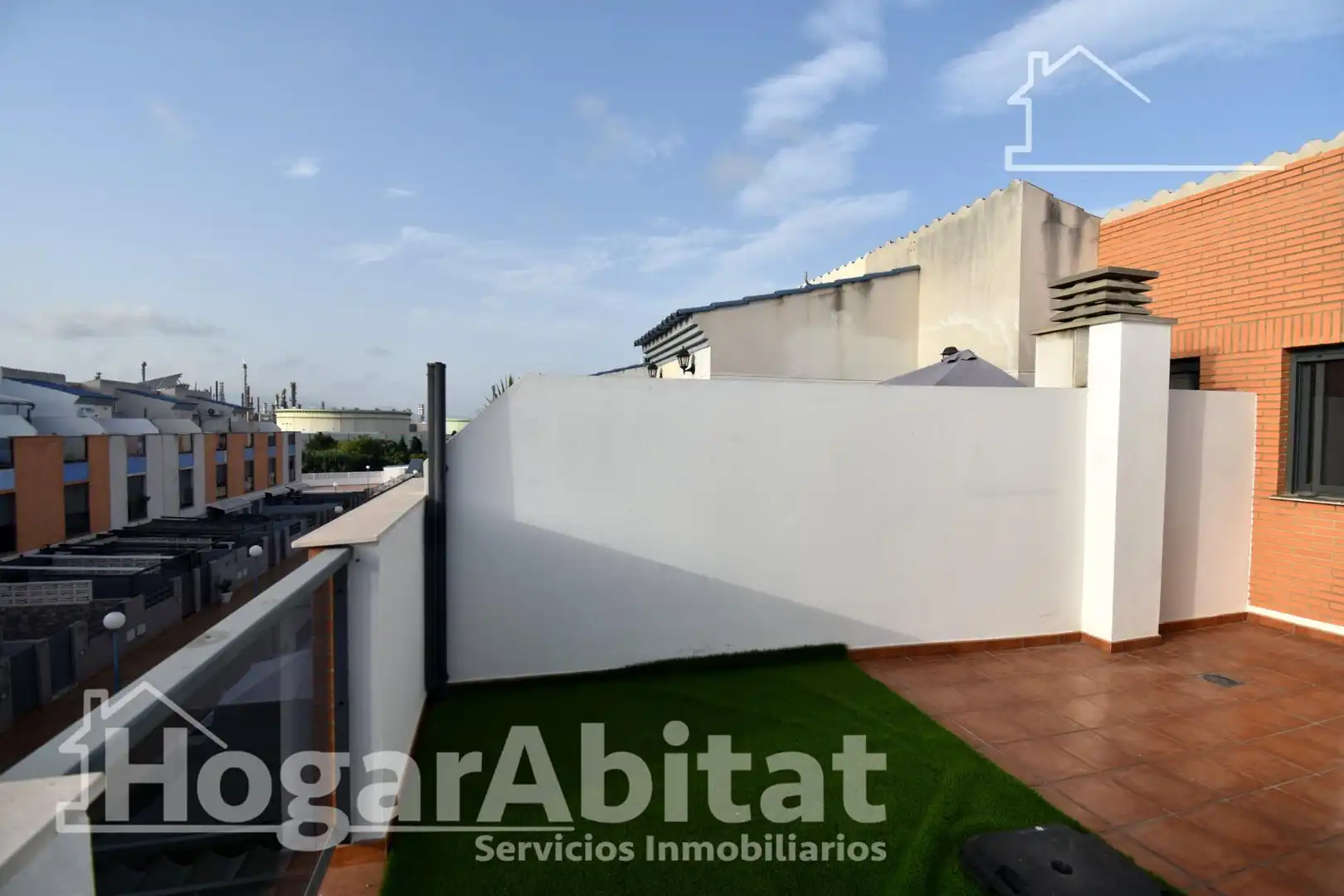 Terrassa de Casa adosada en venda en Almazora / Almassora amb Terrassa, Traster i Moblat