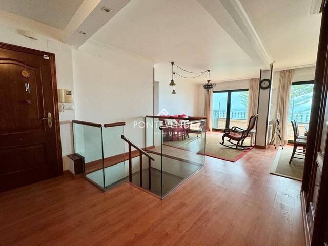 Dúplex en Venta en Montero Ríos, 27 en Bueu