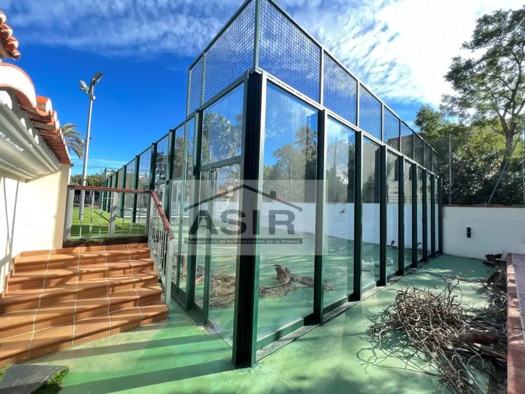 Vista exterior de Casa o chalet en venta en Alzira con Aire acondicionado, Terraza y Piscina